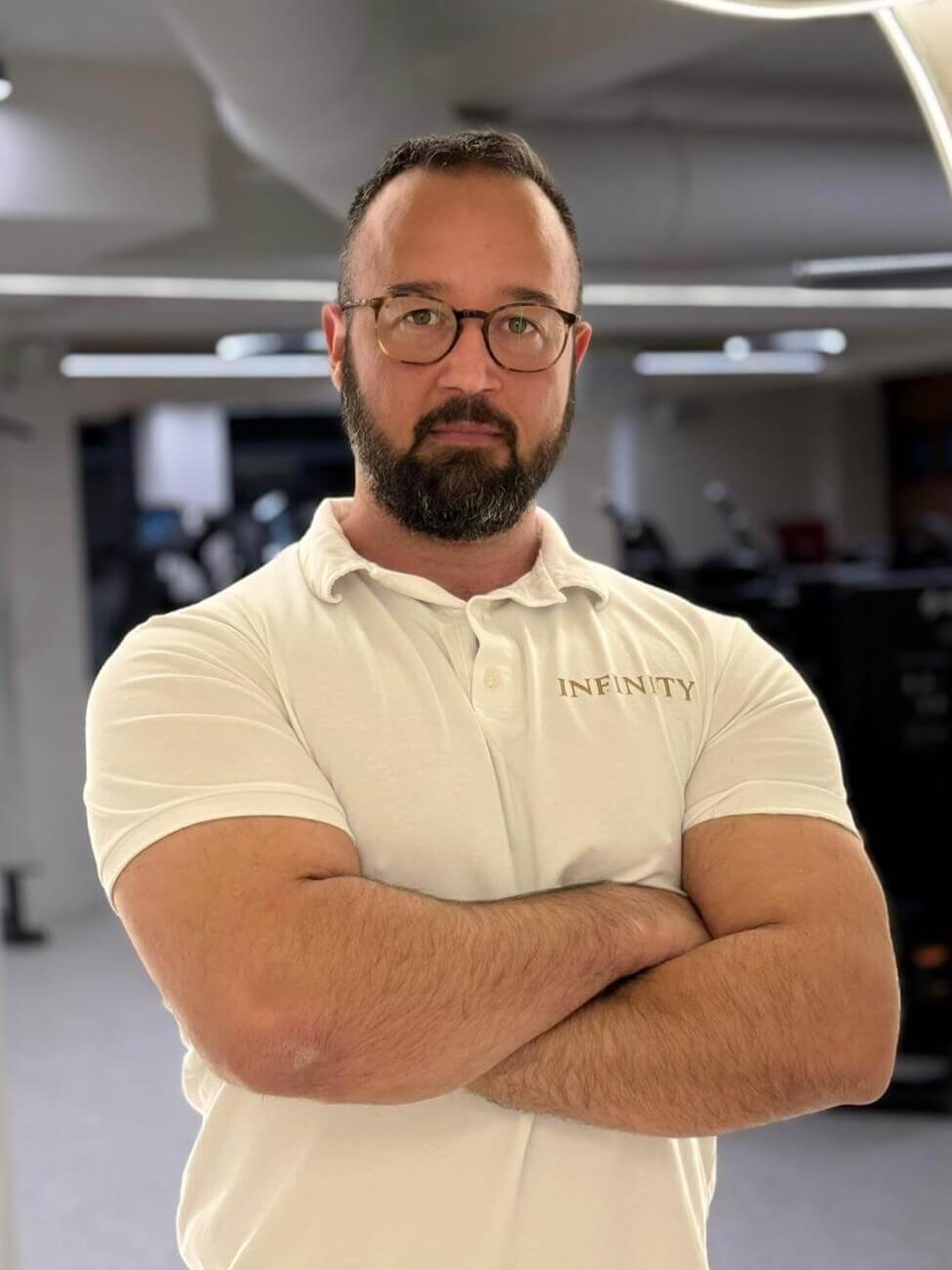 Miloš Kulpinski personalni i online trener